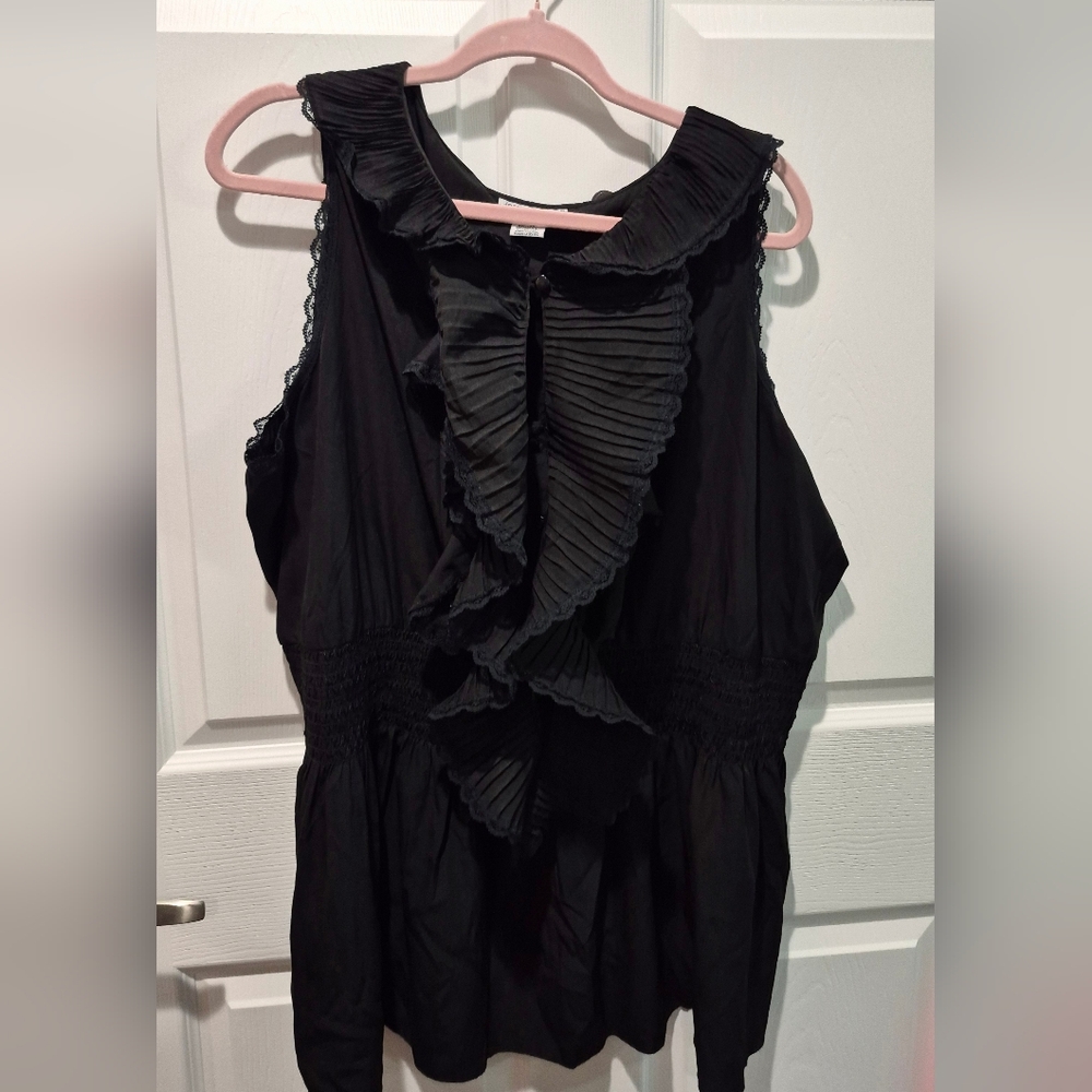 Jessica London Black Ruffled Sleeveless Blouse